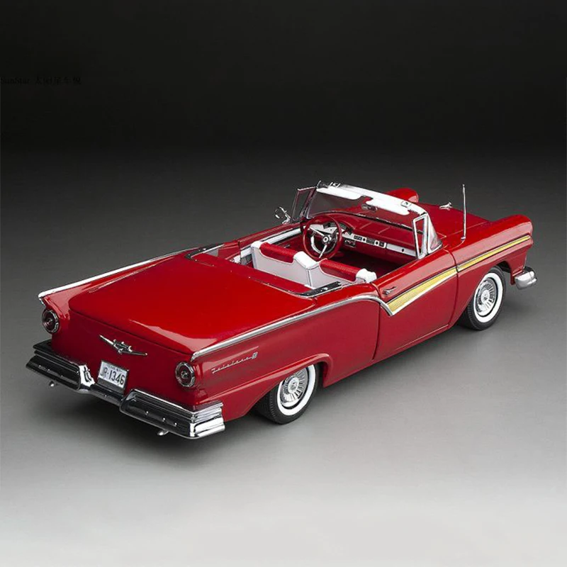 Diecast Original 1/18 Scale 1957 Ford 500 Fairlane Collapsible Roof Simulation Alloy Car Model Static Display Collectible Gift