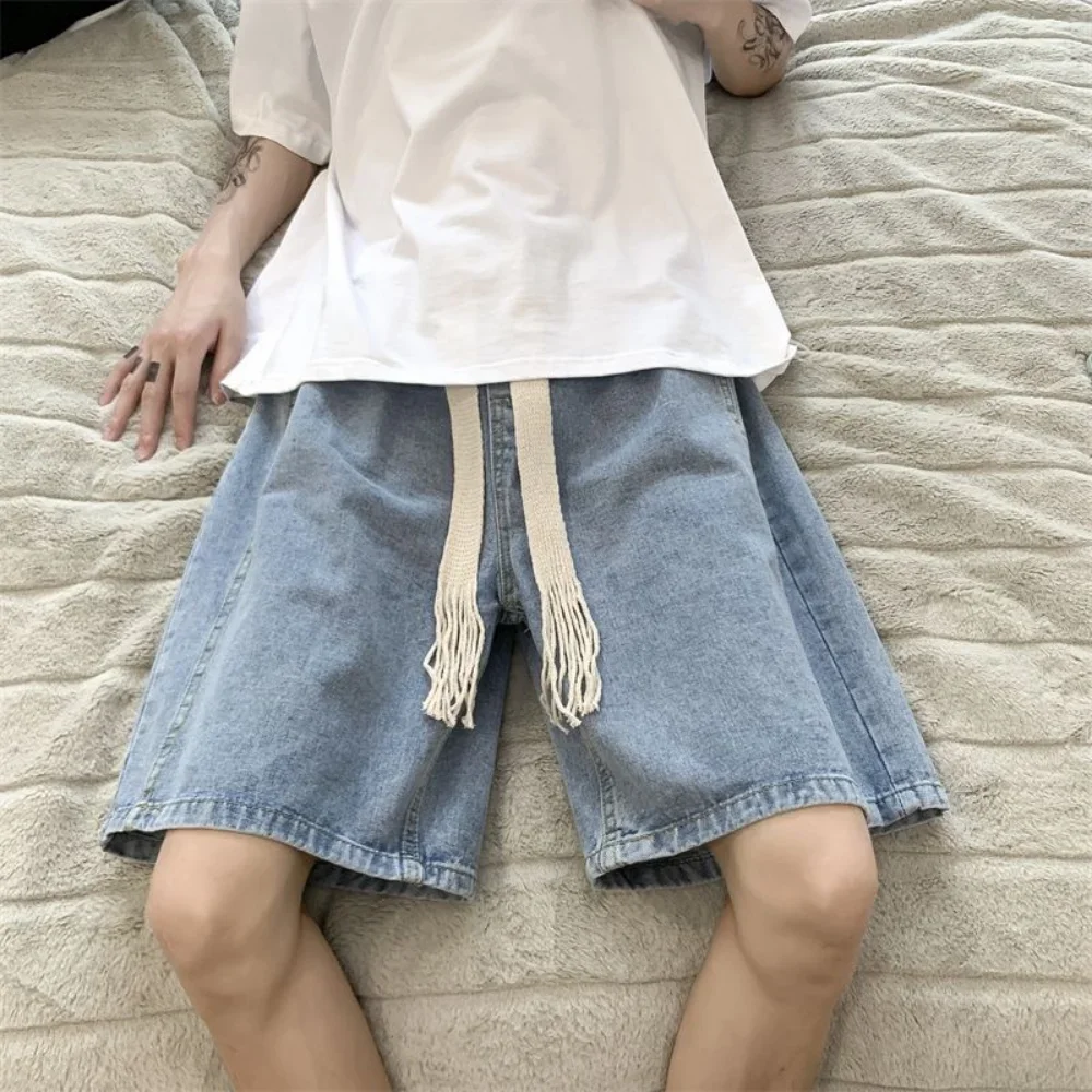 Pantalones cortos de mezclilla bordados en inglés verde para hombre, pantalones cortos de pierna ancha holgados con cintura elástica a la moda, pantalones cortos de estudiante Y2k