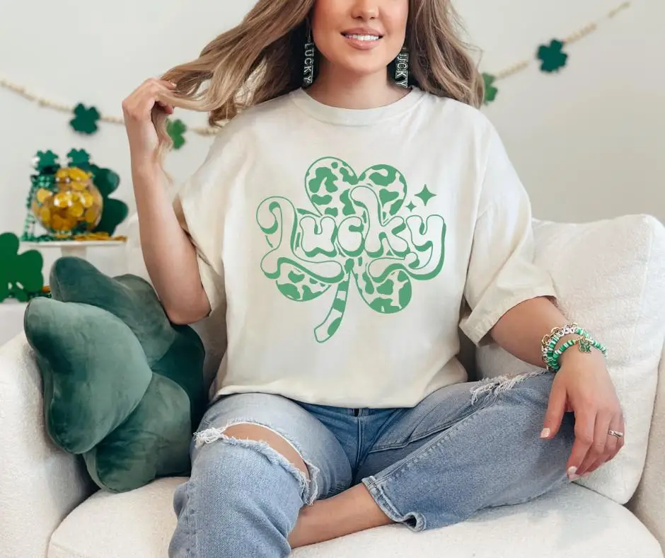 

Comfort Colors T Shirt Lucky Clover Shamrock Irish Cute Retro Simple Minimal St Patricks Super Soft Boxy Oversized P022