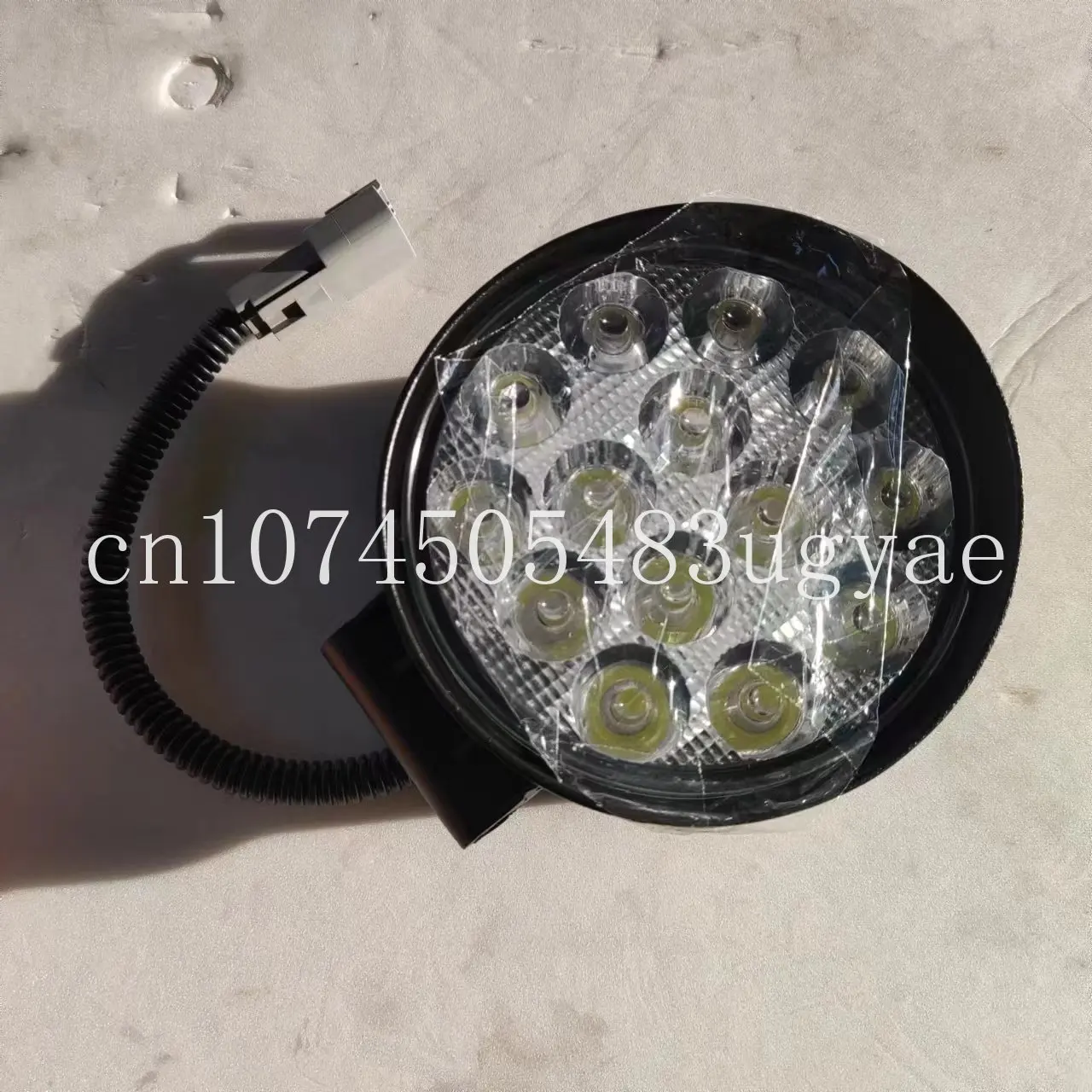 The Lamp Right Headlight 335-7370 Left Headlight 335-7371