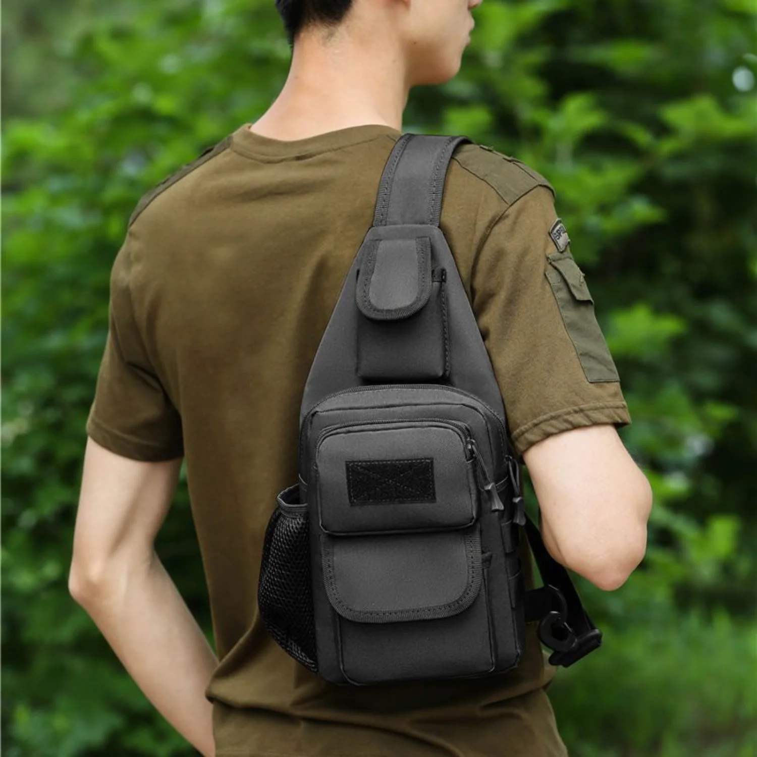 1pc Men's Casual Chest Bag, Outdoor Sports Shoulder Messenger Bag, Multifunctional Chest Pack With Water Bottle Pouch
