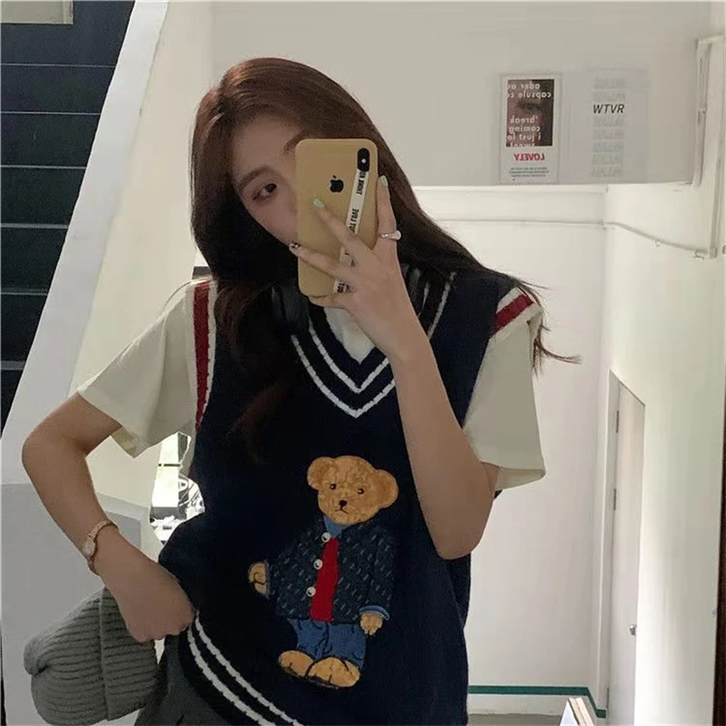 2024 Autumn Winter Women\'s Vest Japanese Style Cartoon Bear Pullover Vest Sweater Oversize Harajuku Kawaii Clothes Knitted Vest