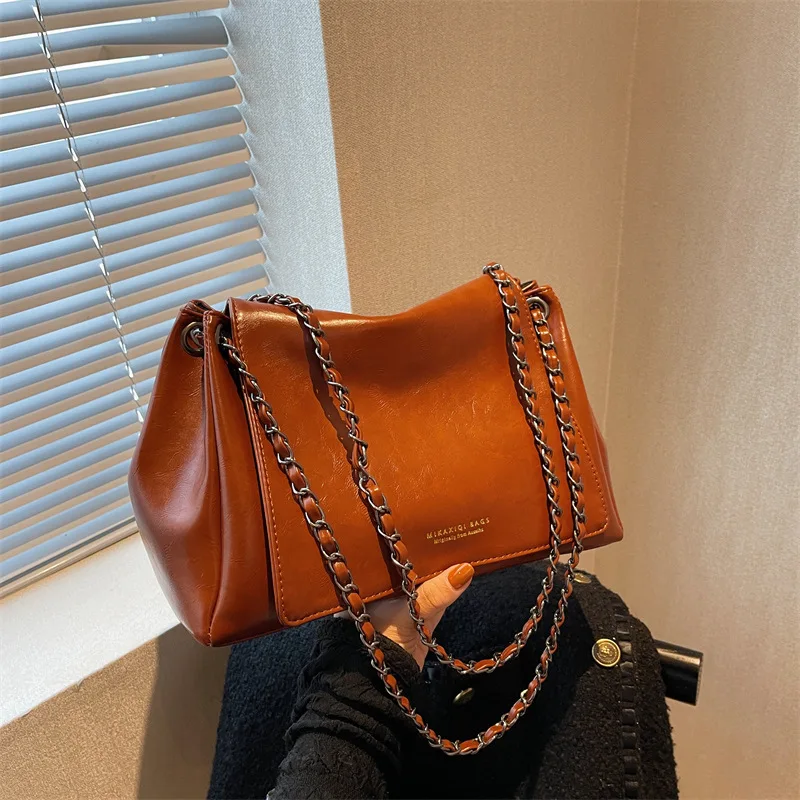 Shoulder Bags for Women Texture Soft Pu Crossbody Bags 2023 New Female Casual Vintage Large Capacity Chains Totes