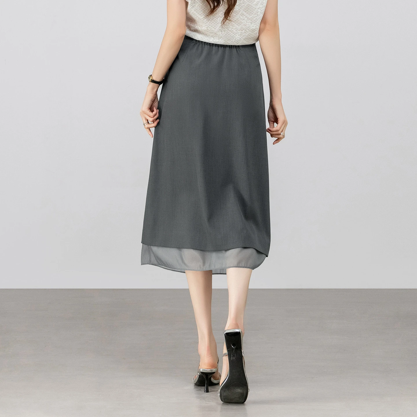 SENTUBILA Women's Straight Midi Skirt 2026 Spring New Minimalist Commute Gray Hem Color Contrast Patch Chiffon Skirt 161QF5008