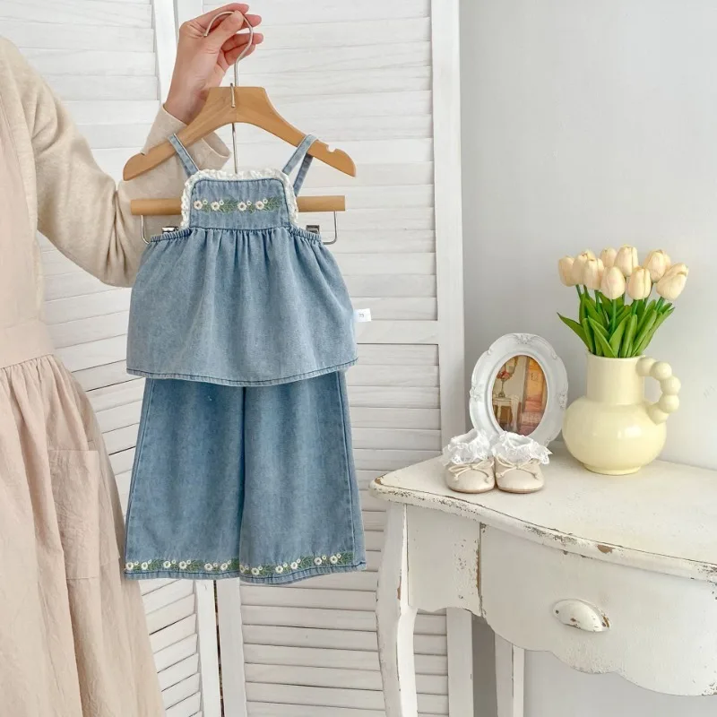 

2pcs Summer Girls Denim Outfit Floral Embroidery Strap Top and Wide Leg Jeans Set Fashion Toddler Baby Girl Casual Clothing