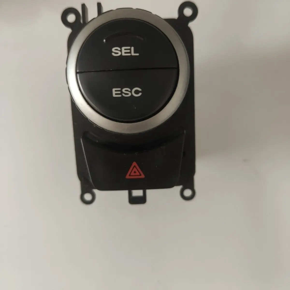 

Original Menu Selection Switch 10064605 to SAIC MG 550 MG6 Multi-function Key switch/Emergency Light Switch