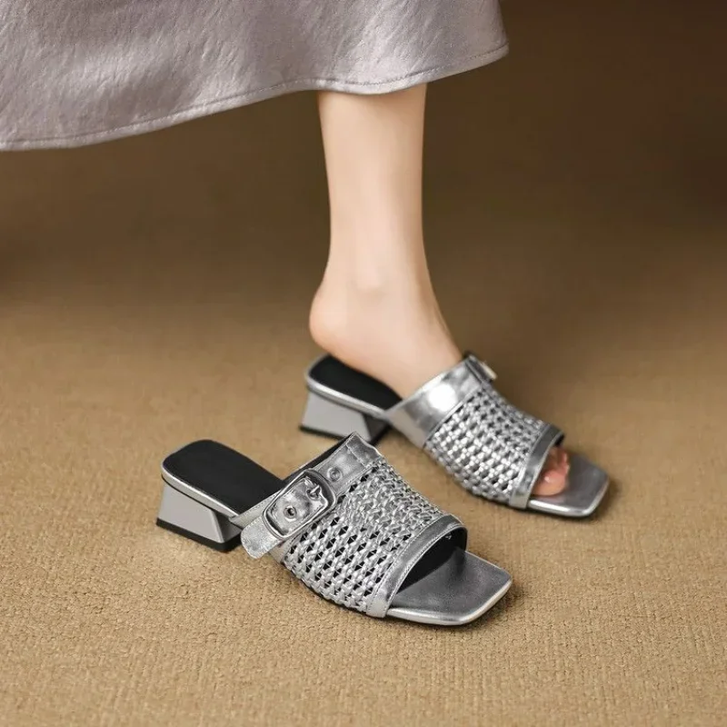 

Women's Sandals Luxury Slippers Women Shoes Round Toe Metal Buckle Casual Style Lazy Outside Wearin Heels Women