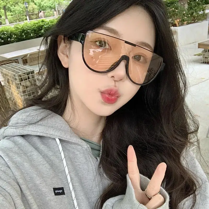 

Vintage Semi-round Sunglasses Women Fashion Monoblock Outdoor Goggle Shades Ins Trending Design UV400 Eyewear