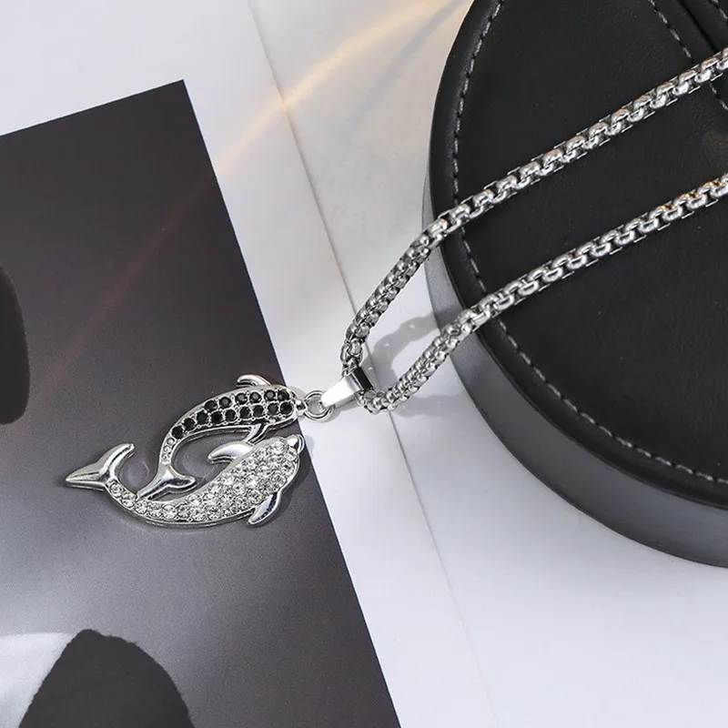 New Dolphin Love Pendant for Men and Women Korean Edition Sen Series Fishtail Necklace Network Red Fresh Small Group Pendant Jew