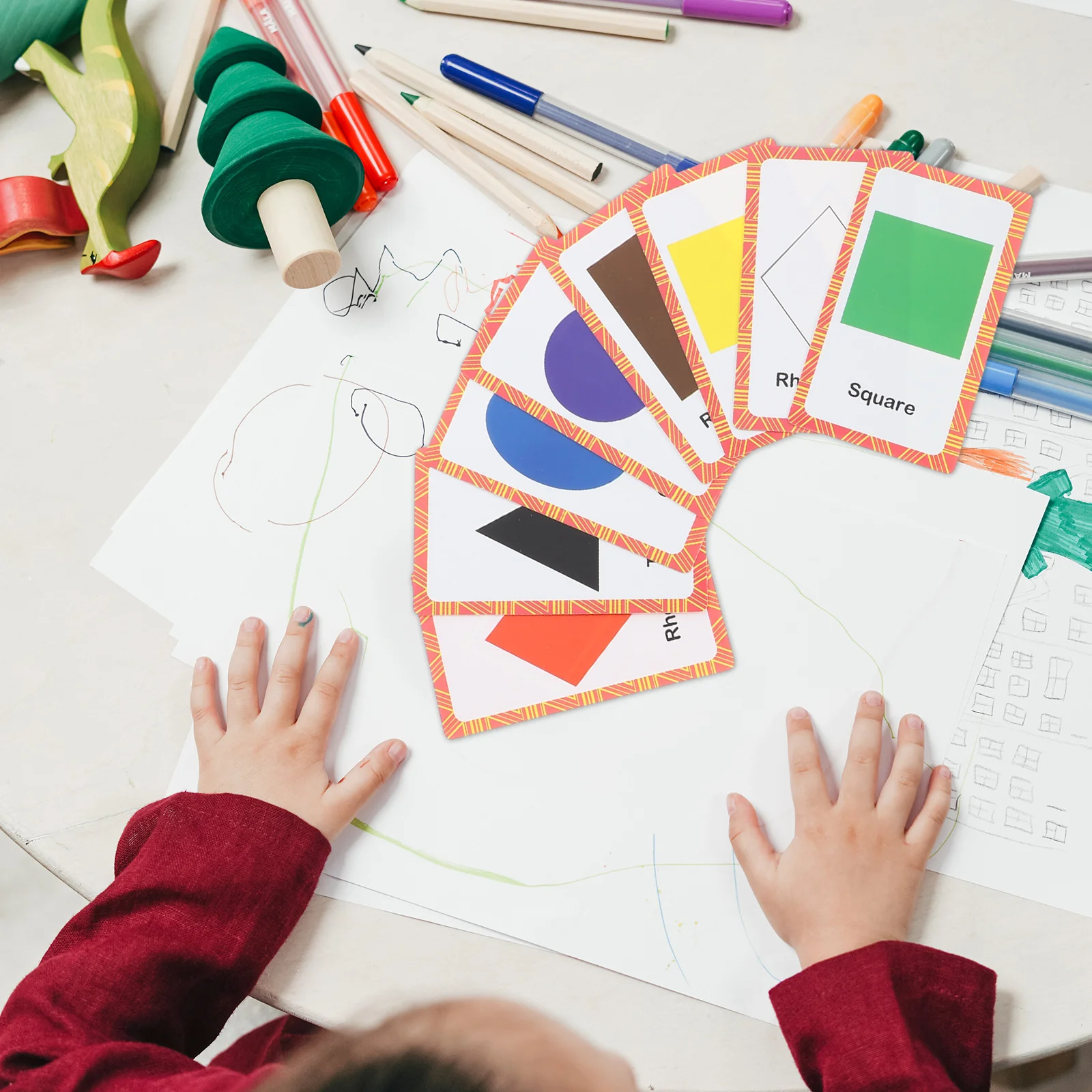 1Set Farbe Form Flash Karten Langlebiges Papier Lernspiel für Kleinkinder Kognitive Entwicklung Pädagogische Karten Lernspielzeug