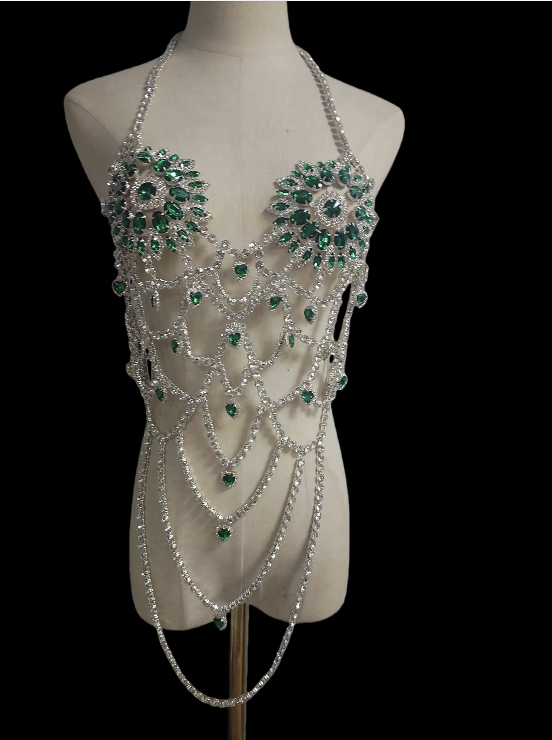 Sexy Body Chain Woman Bikini Love Type Bra Chain European And American Fashion Nightclub Party Thong Chest Chain Body Jewelry