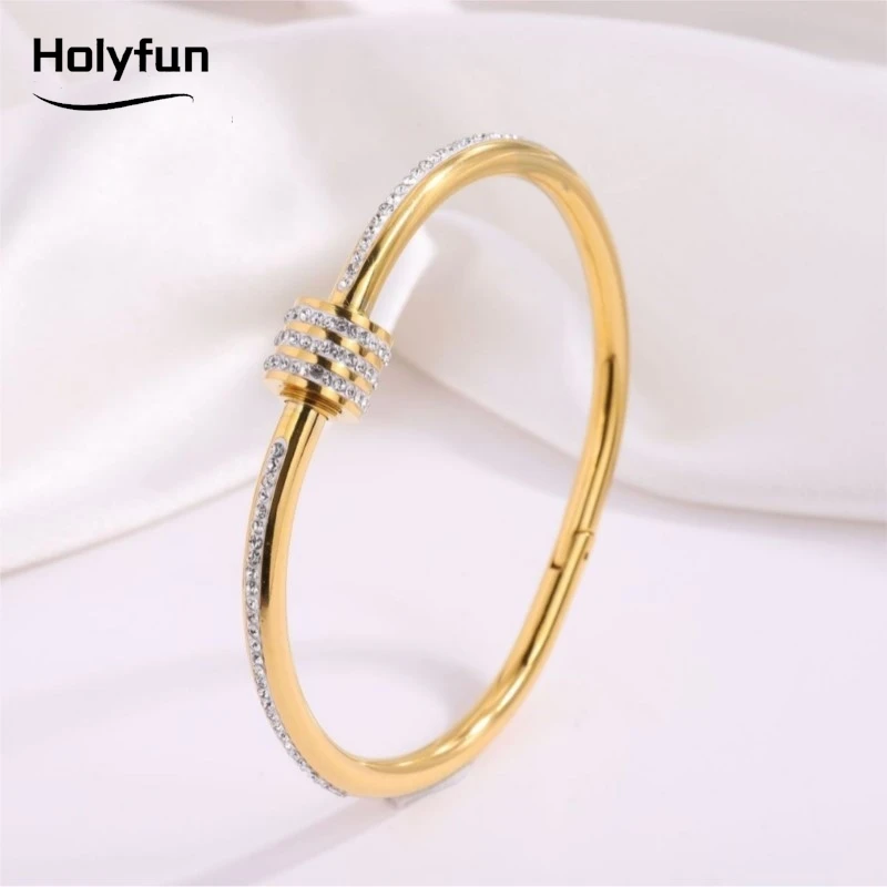 1pc Titanium Steel Gold Bracelet, Fashionable Classic Style, Stainless Steel Bracelet,Inlaid With Zircon,For Womens Daily Wear