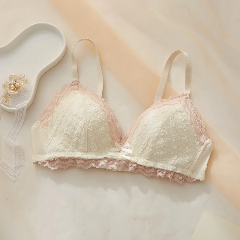 Seamless Wire Free Lace Bra Small Breasts Push Up One - Piece Sexy Back Closure Three Hook - and - Eye underwear Women Cup