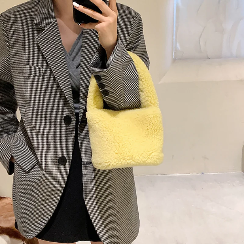 Exotic Style Top-Handle Bag Autumn Female Fluffy Shopping Pellet Phone Bag Portable Stylish Cylinder Bag