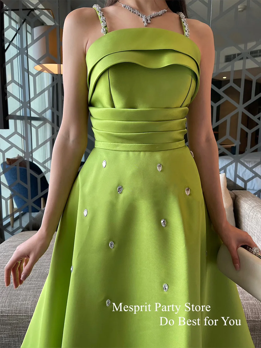 Sexy Apple Green Cocktail Dress Spaghetti Straps Crystals Pleat A Line Satin Prom Gown Tea Length Satin Short Party Dresses