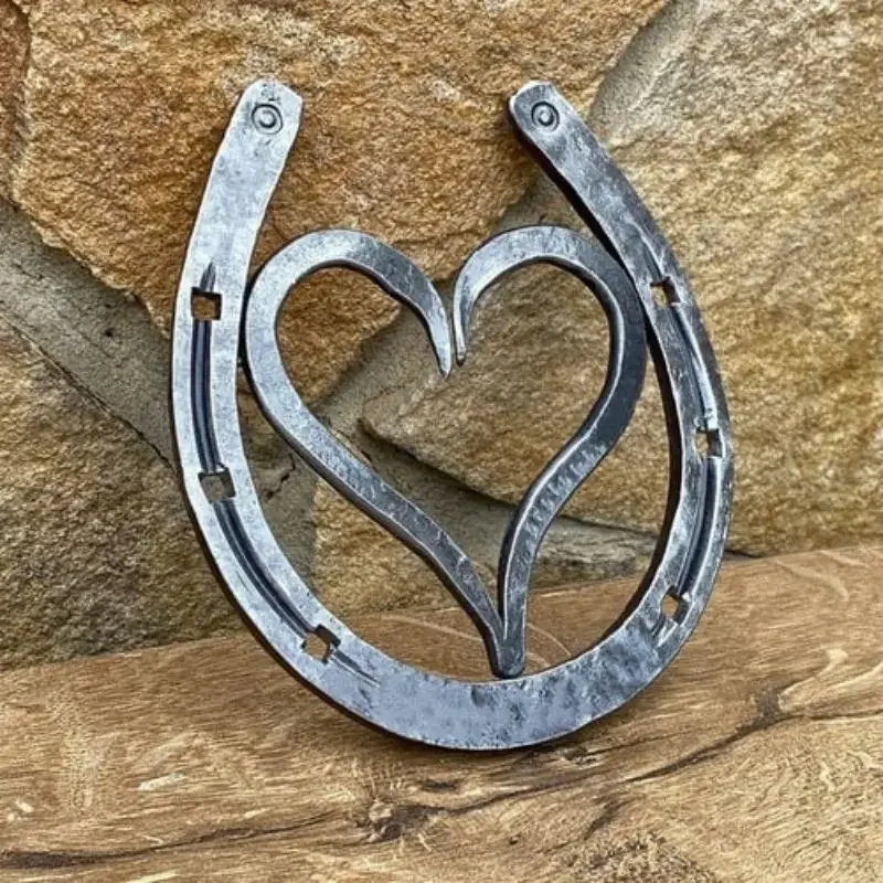 Forged Handmade Horseshoe-Iron Anniversary Gifts Heart Shaped Horseshoe Ornament Cast Iron Horseshoe Decor Art Forging