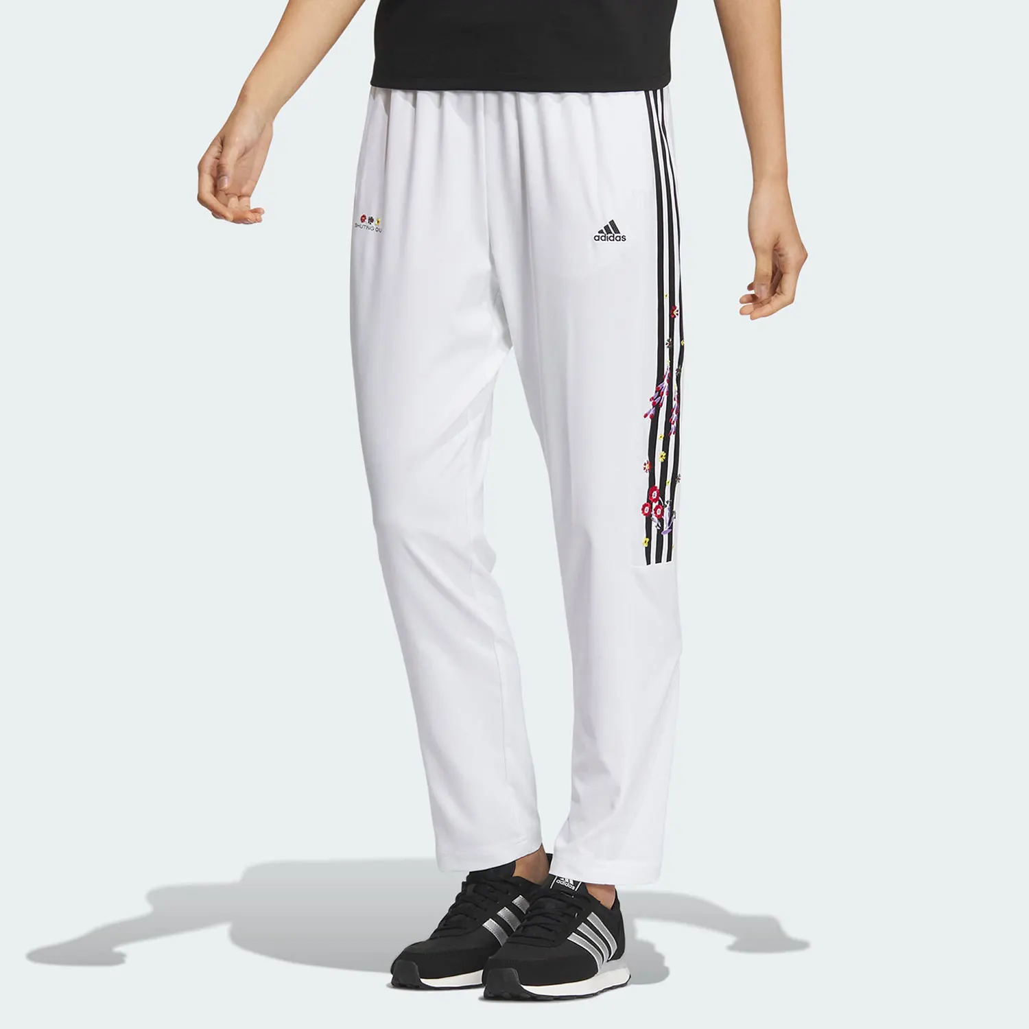 

Adidas genuine New Women's Breathable Woven Pants IM8449