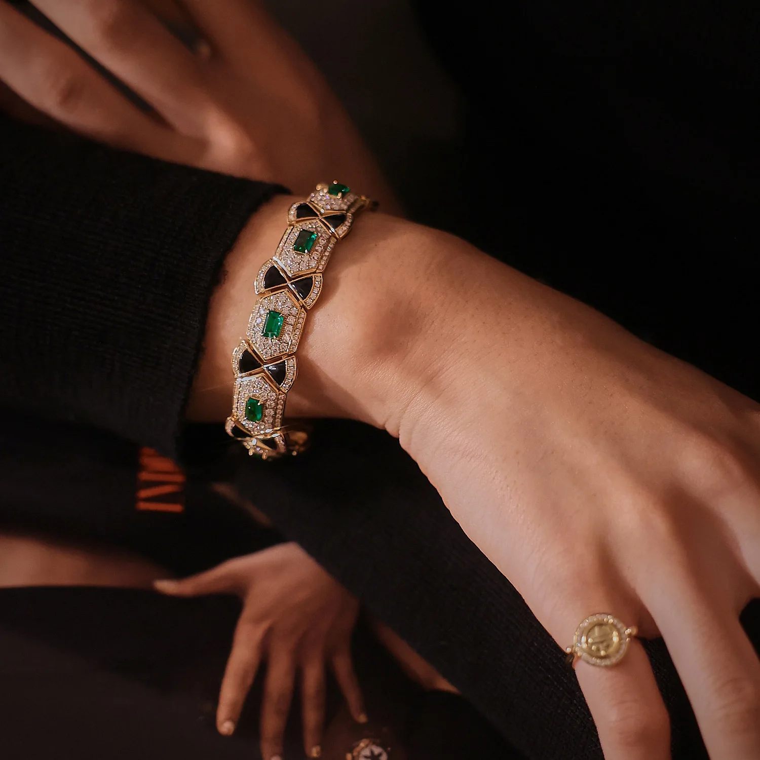 نوبل حساسة 18K الذهب اللون المبهر زركون الحديثة الزمرد الملونة سوار الإناث خمر الزفاف سوار هدية #4