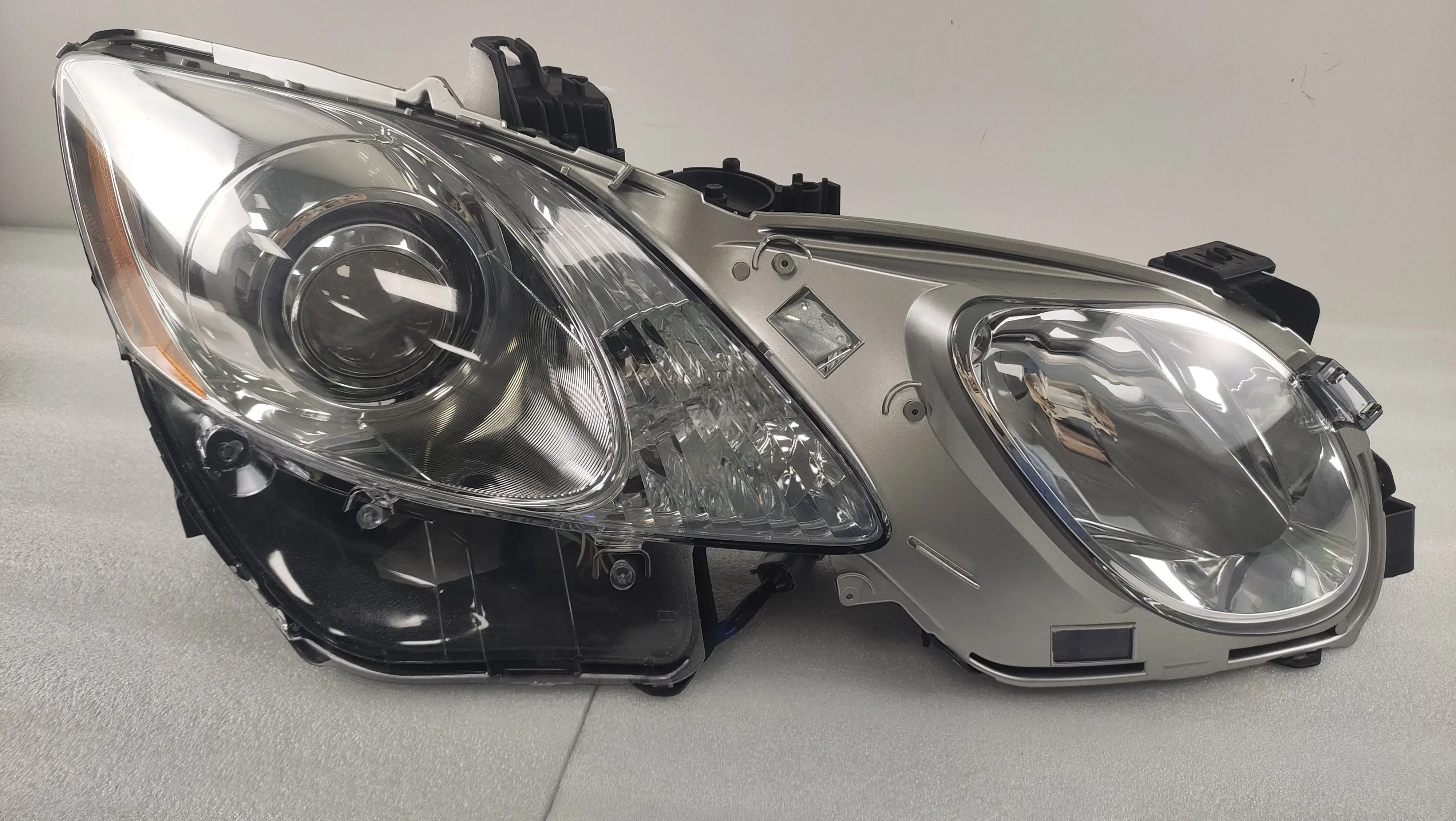Original Disassembled Parts Suitable for GS GS300 Xenon Headlight Adaptive Lighting System Auto Parts