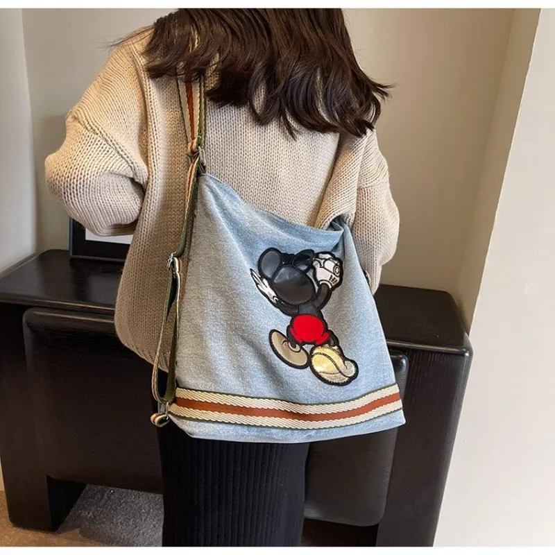 Disney Mickey\'s new large-capacity women\'s canvas denim bag college student fashion commuter shoulder bag