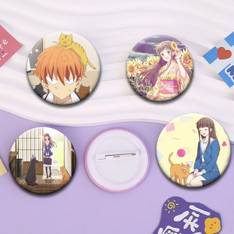 Exquisite Round Lapel Pins Anime Fruits Basket Badge Souma Kyo,Honda Tohru Cute Cartoon Brooches for Backpack Accessorys Gifts