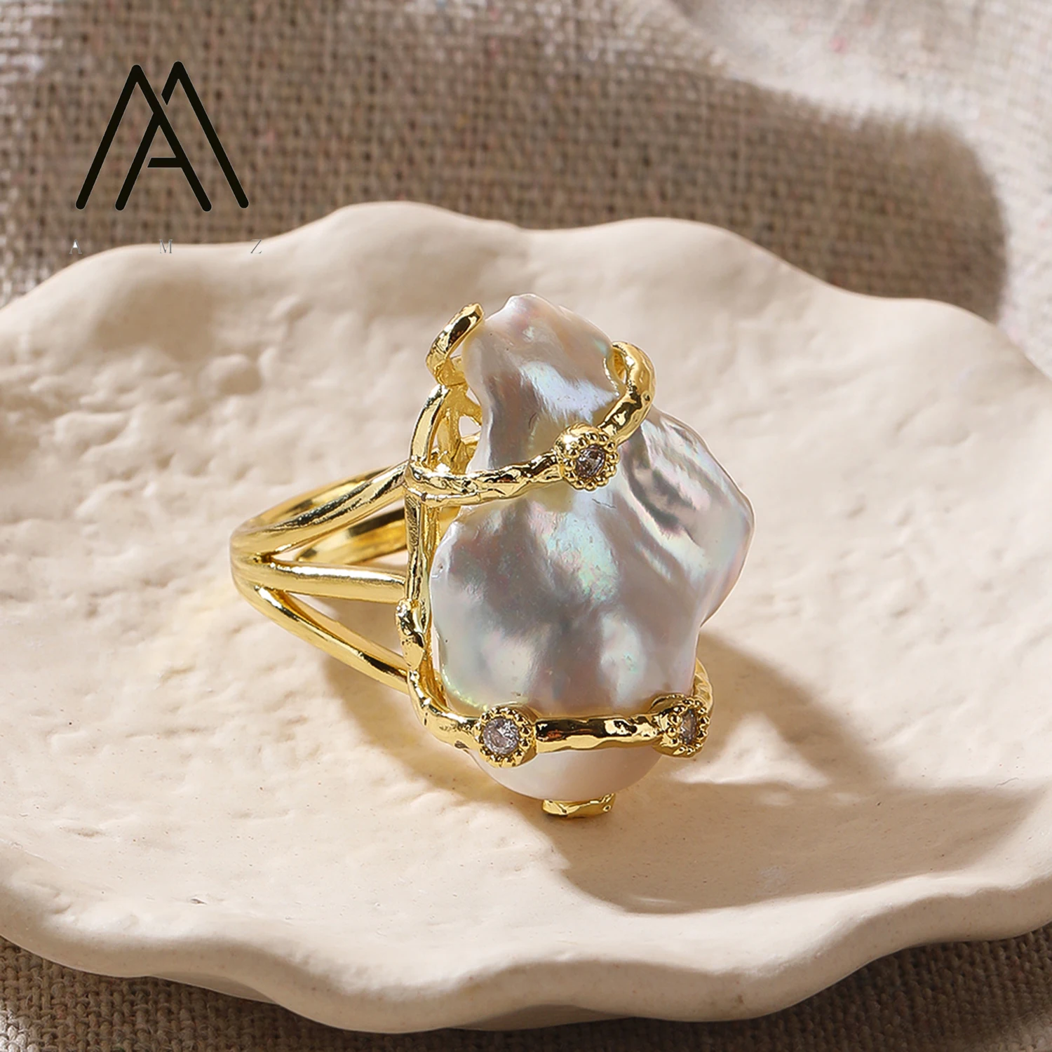 

Natural Pearl Wedding Ring Fashionable Romantic Open-Style Band Zirconia Accents Rainbow Pearl Women's Ring Daily Party Jewelry