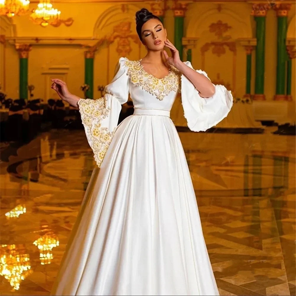 2024 primavera bianco marocchino caftano abito da sera a-line arabia saudita oro Appliqued abito da festa di nozze Dubai Prom Dress Plus Size