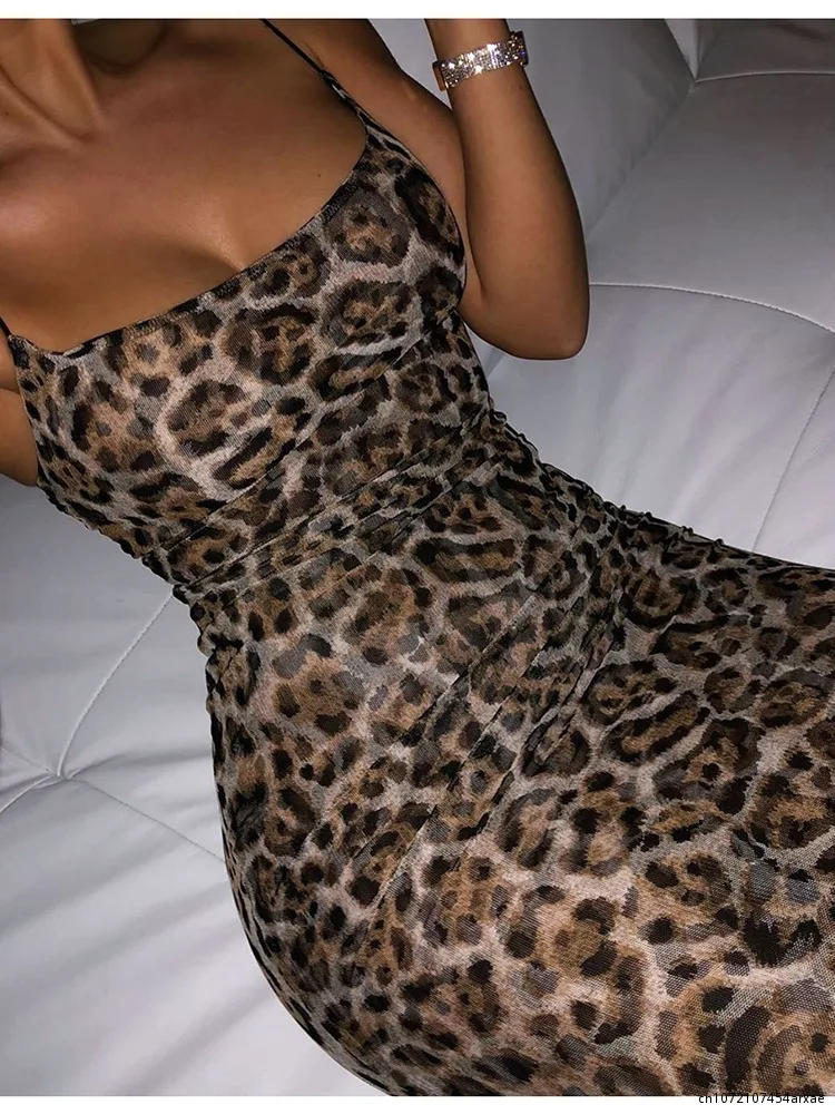 Vestido largo con estampado de leopardo para mujer, traje Sexy con tirantes de malla transparente, color negro, Y2k, 2023