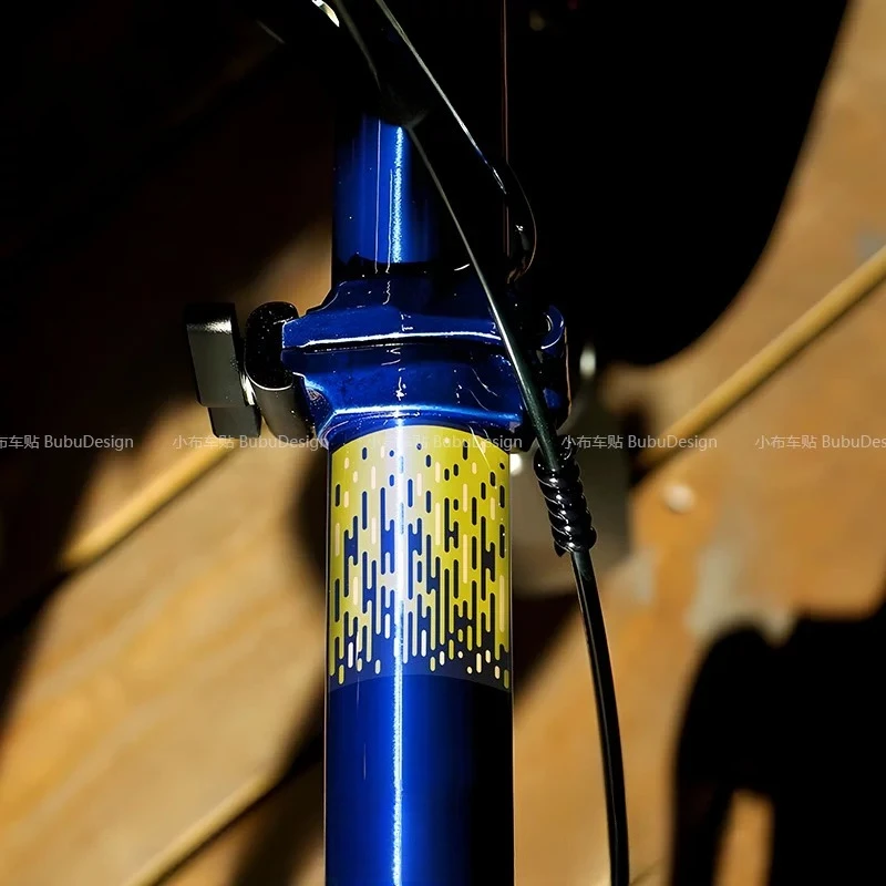 Multicolor Water Ripple Reflective Vinyl Stickers For Bike Handlebars & Motorcycle Shock Absorbers Decor