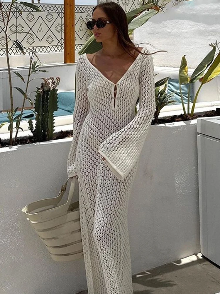 فستان مثير منسوج من الكروشيه للشاطئ للنساء 2026 بياقة على شكل V وأكمام طويلة مفرغة بيكيني يغطي نمط بوهو رداء كبير الحجم