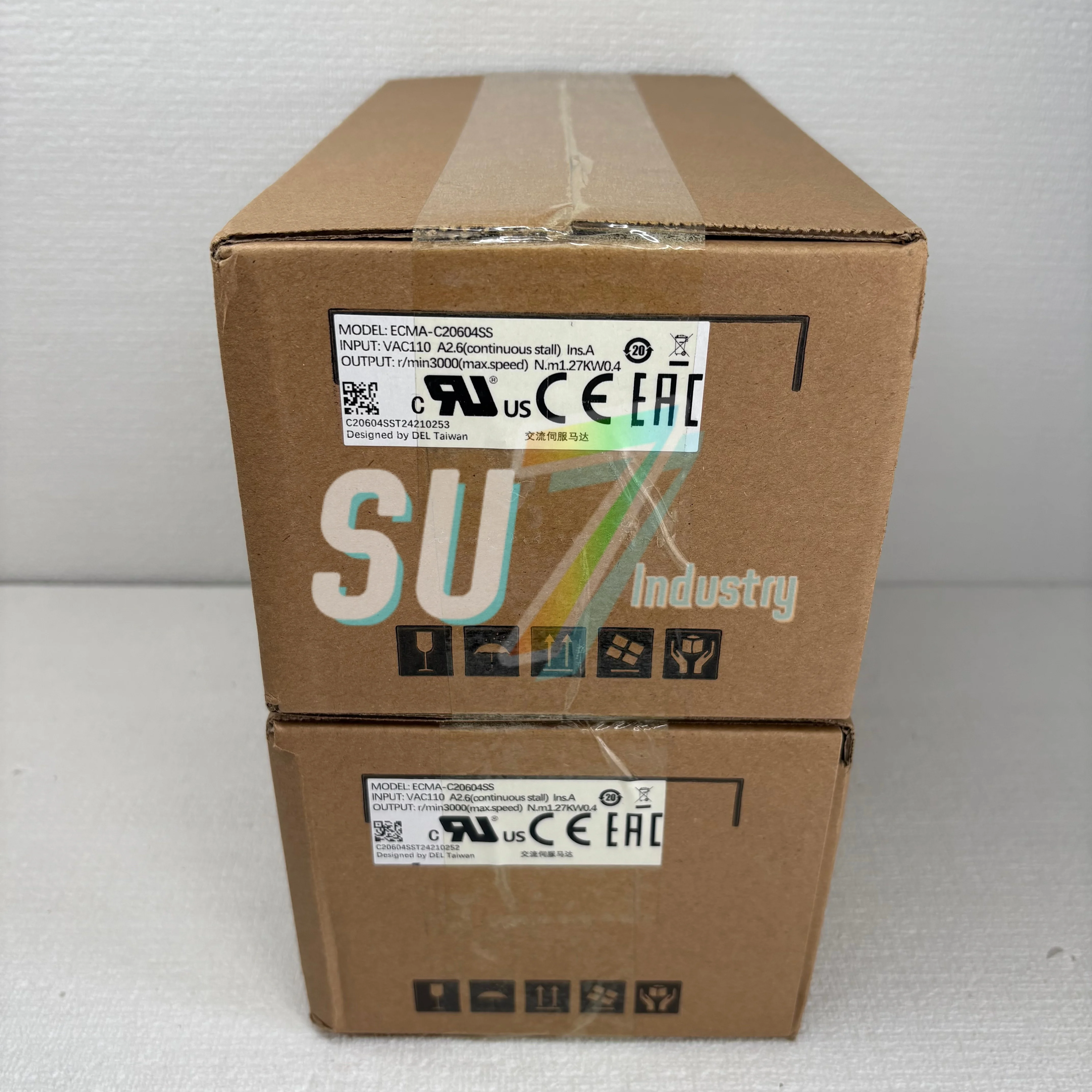 

Новый оригинальный ECMA-C20604SS, совершенно новый.