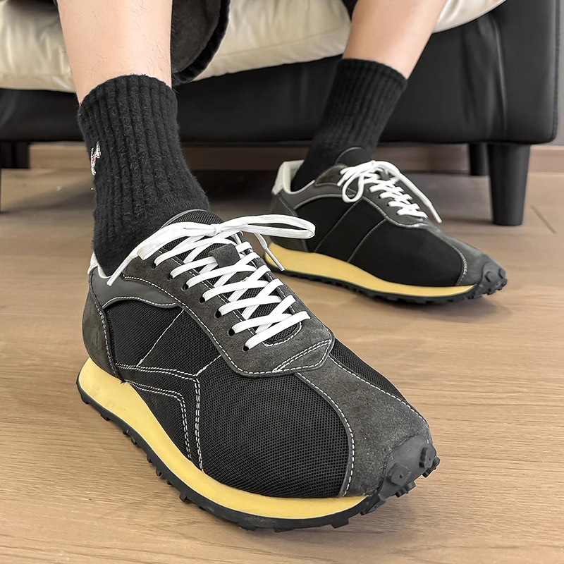 

Men's Vintage Running Shoes Mesh Suede Casual Sneakers Breathable Lightweight Thick Sole Lace Up Sport Shoes 2026 New Arrival