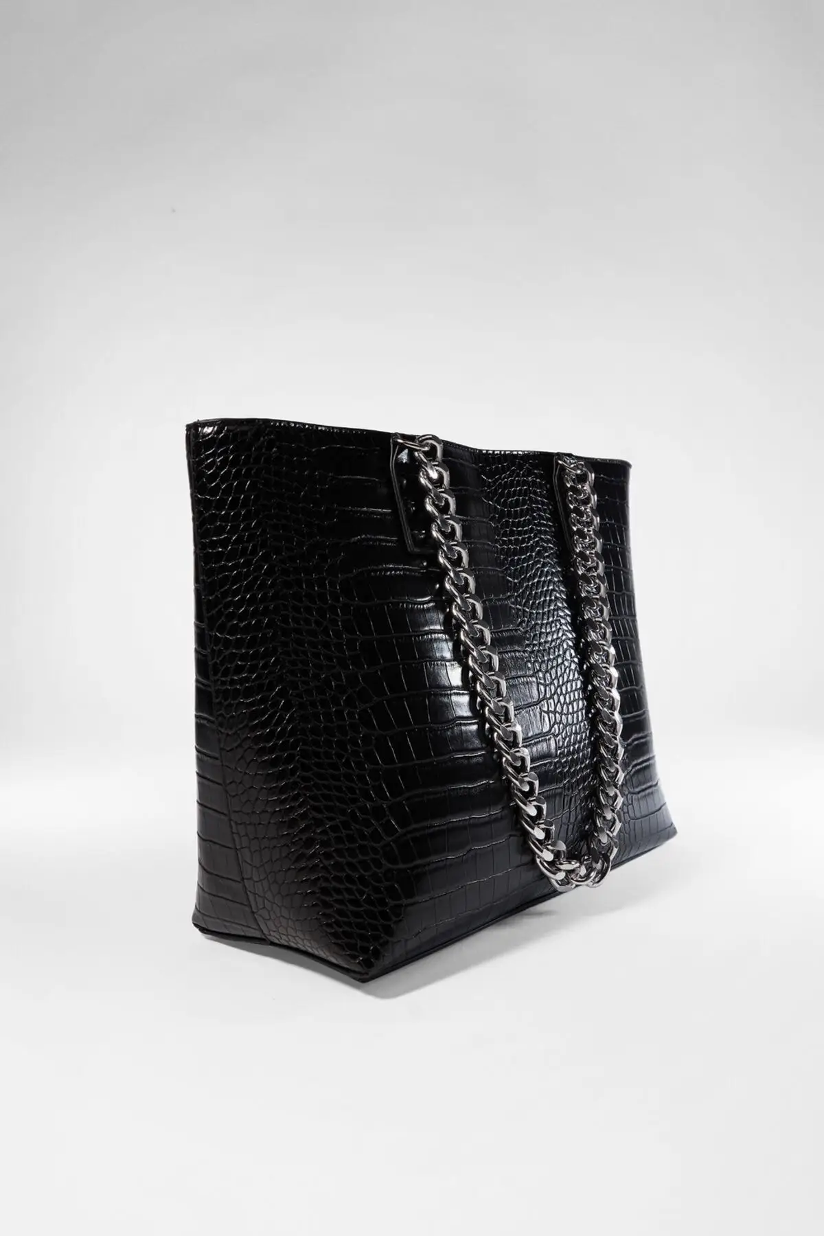 Women Black Chain Tote Bag 03469626