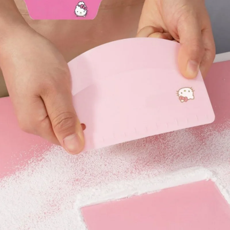 

New Girl Heart Hello Kitty Kitchen Dough Splitting Knife Kawaii Anime Scraper Toast Slicer Dough Scraper Scraper Girls for Gifts