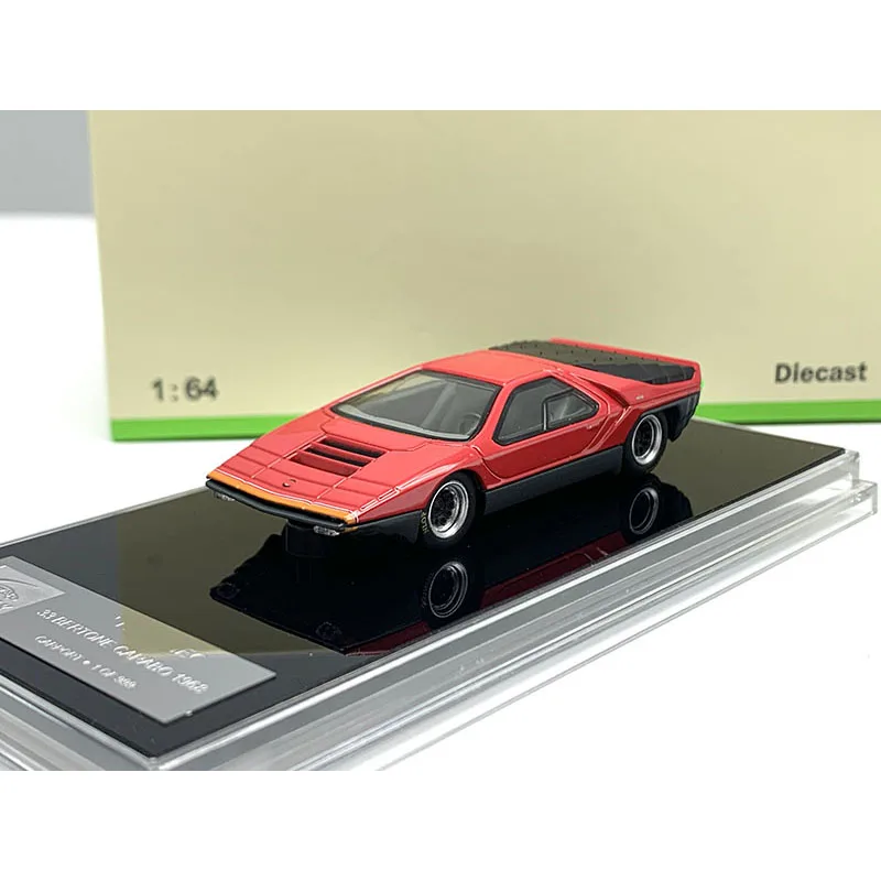 Diecast 1:64 Scale Alloy ROMEO 33 BERTONE CARABO 1968 Car Model Static Collection Decorated Holiday Gifts Toys