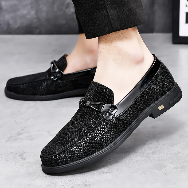 Luxury Brand Red Leather Shoes Genuine Leather Fashion Loafers Slip-On Driving Shoes Men Casual Soft Sole Classic Business Shoes