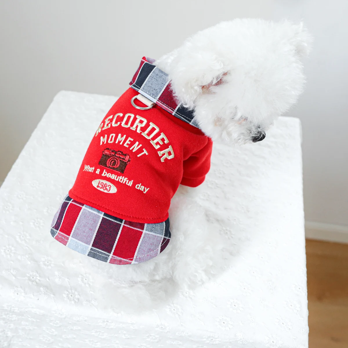 1PC Pet Clothing Spring and Autumn Red Camera Fake Two Piece Coat Suitable for Small and Medium sized Dogs