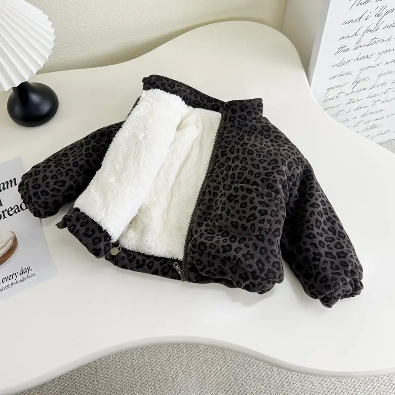 طقم شتوي سميك من الصوف بنمط الفهد، ملابس أطفال للجنسين، بدلة دافئة من قطعتين للأولاد والبنات على الطراز الكوري