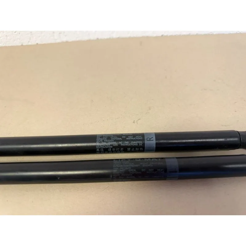 1 Pair Left and Right Hood Lift Supports Shock for Mercedes-Benz GL500 GL550 W166 X166 ML500 GLS450 1669802464 1669802364