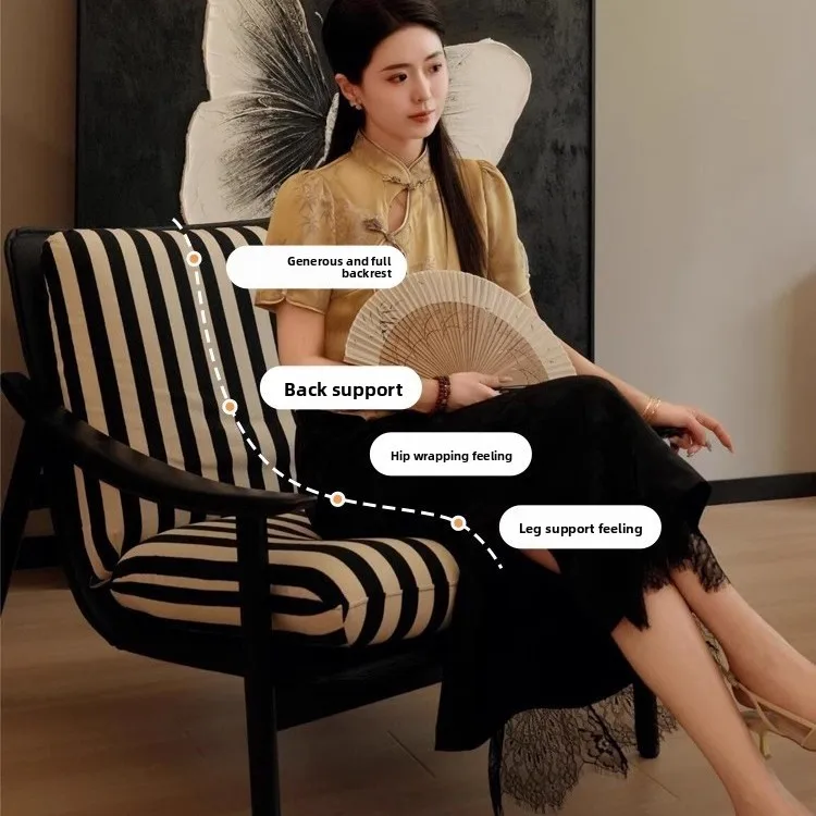 Kursi Kopi Kayu Solid Vintage Prancis Retro Modern Ruang Tamu Balkon Santai Desainer Kursi Sofa Tunggal Untuk Penggunaan Rumah