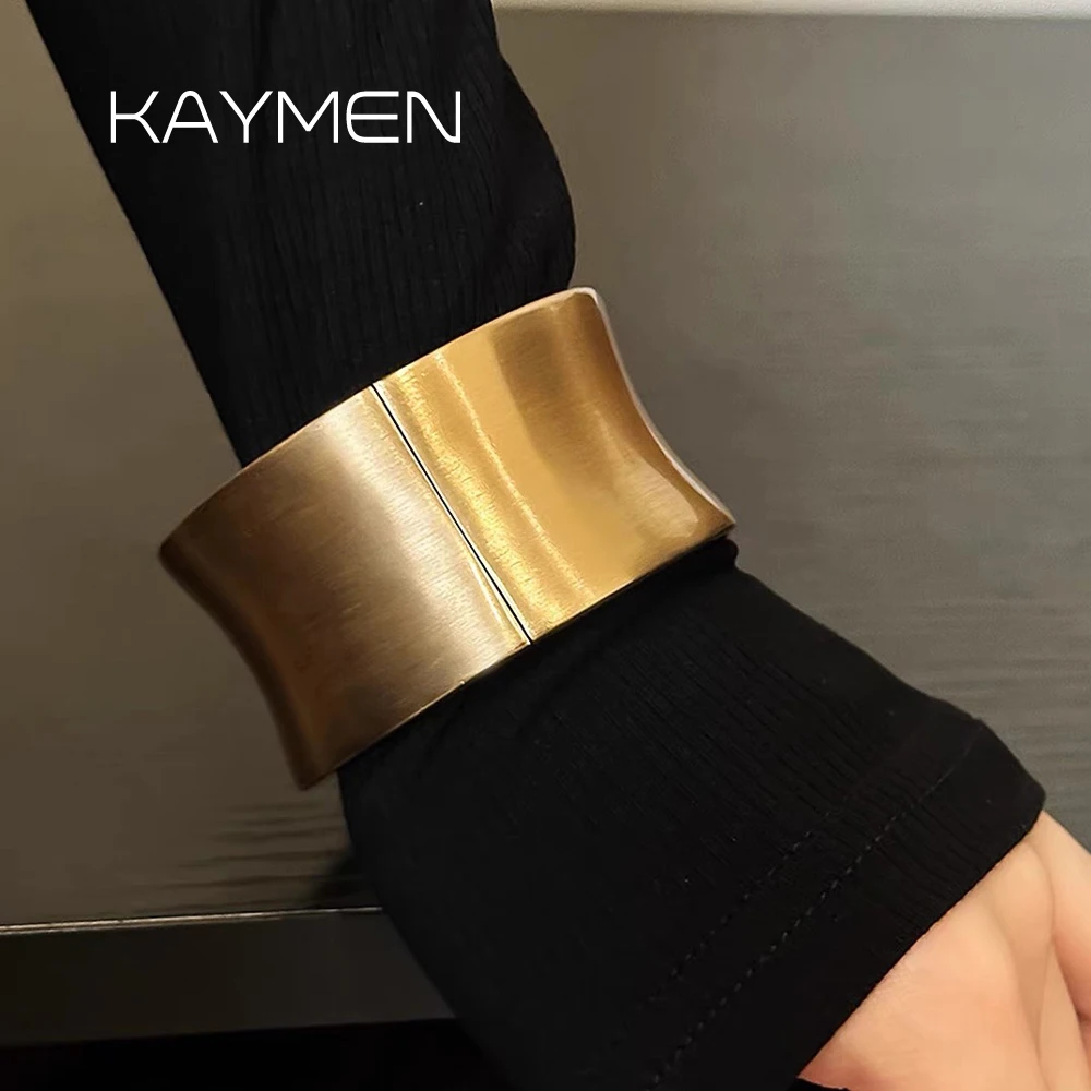 

KAYMEN Round Metal Brushed Golden Fashion Bangle for Women Girls Simple Style Statement Bangle Jewelry Gifts Wholesale In Stock