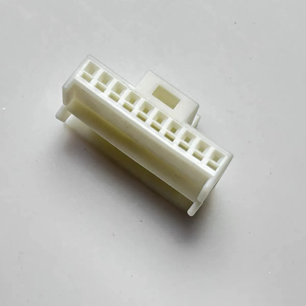 1452349-1 TE Automotive connectors 2.54mm pitch 10P Natural color MQS series wire-to-wire connectors