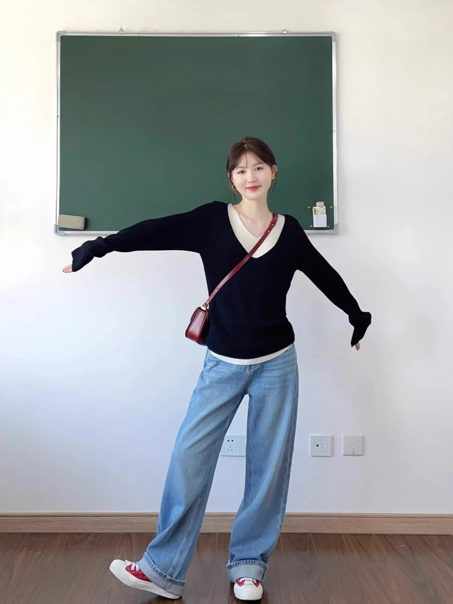 

Loose Fit V-Neck Knitwear Women's Black Sweater Comfortable Two-Piece Set Casual Korean Style Long Sleeve Regular Length