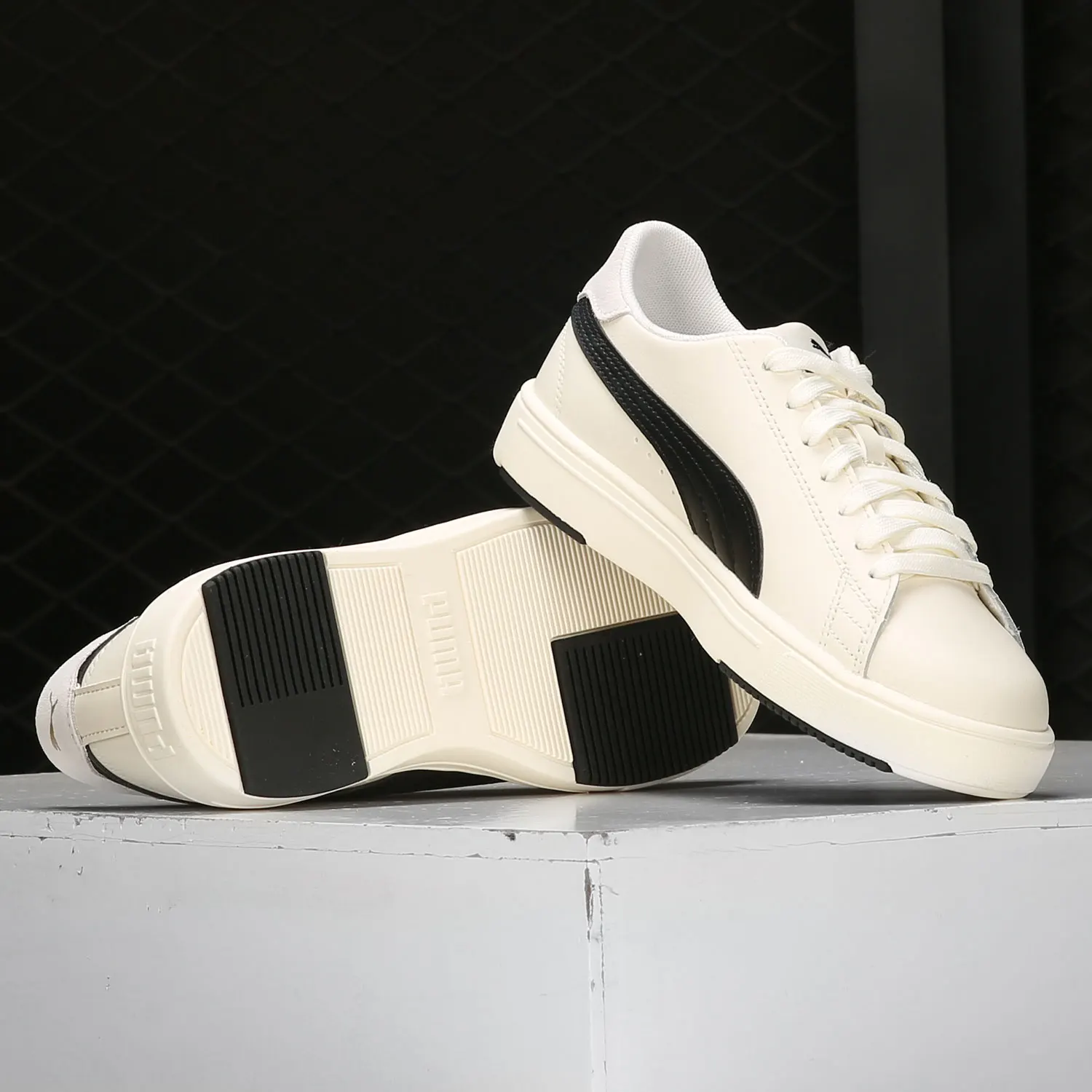 

Легкие повседневные кроссовки унисекс с низким верхом Puma Genuine SERVE 374902-12