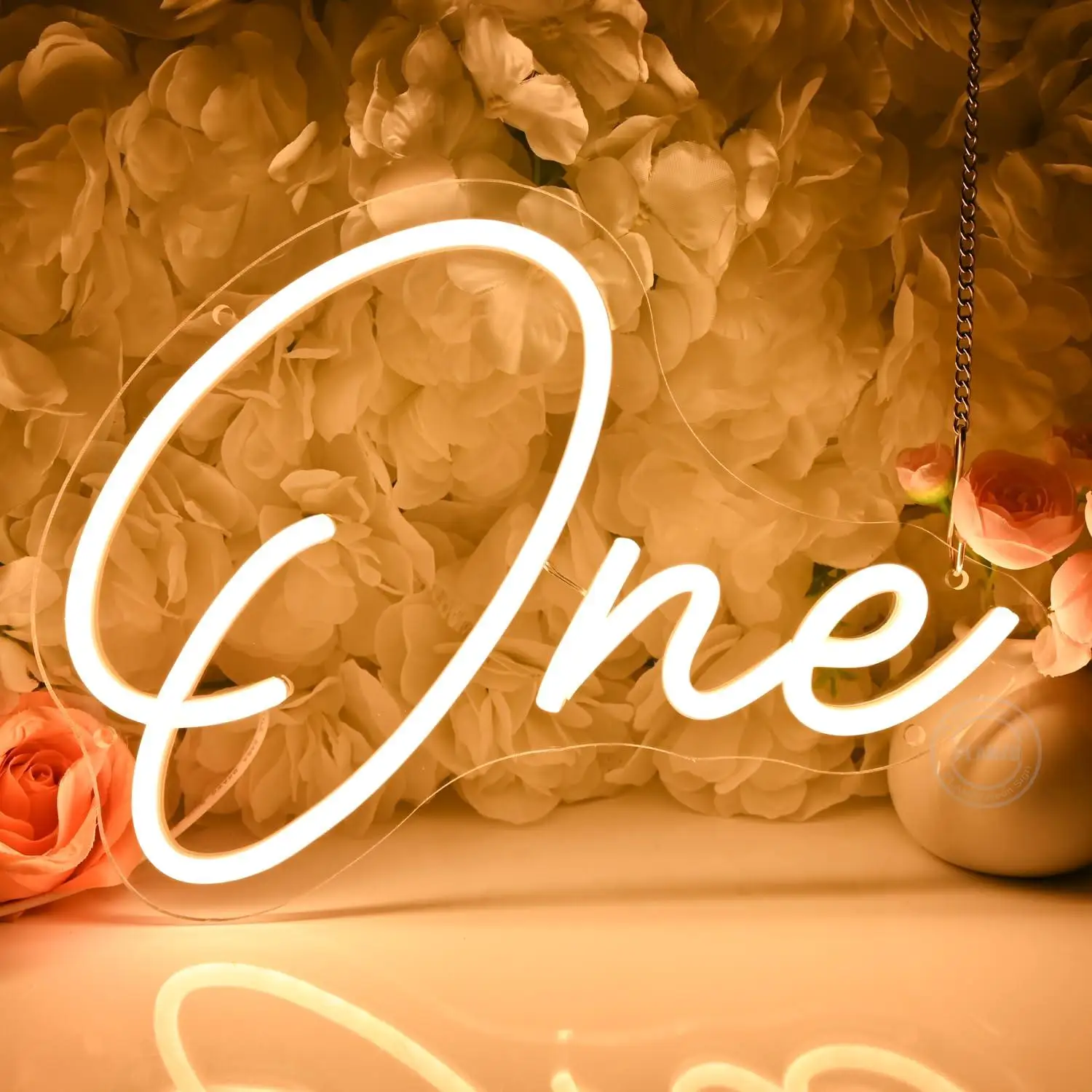 

One Letter Neon Sign USB LED Neon Light for 1st Birthday Celebration Baby Bedroom Wall Decor Party Banner Art Decoration Gifts