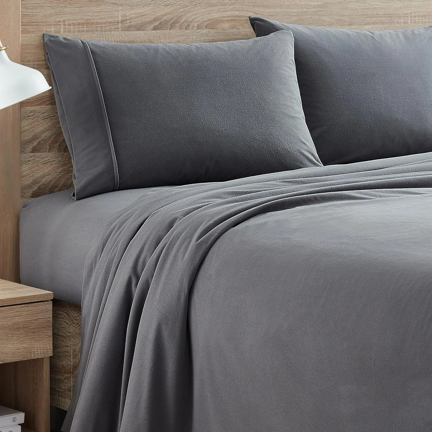

Flannel Sheet Set King Size Deep Pocket with Corner Straps for Secure Fit and All Season Warmth