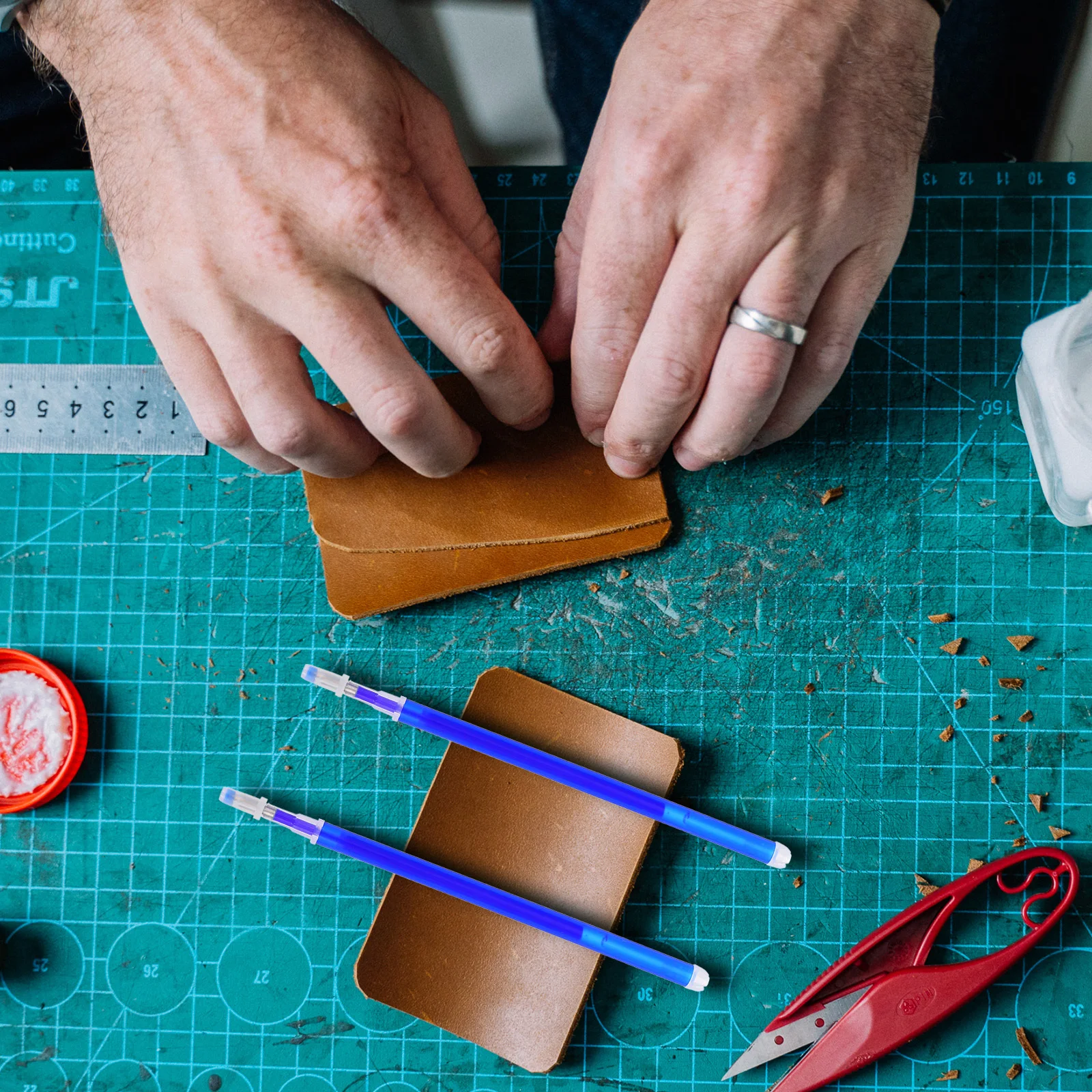 

100Pcs Heat Disappearing Ink Pen Refills Fabric Marker Sewing Accessory Erasable Refills Disappearing Ink Pen for Fabric