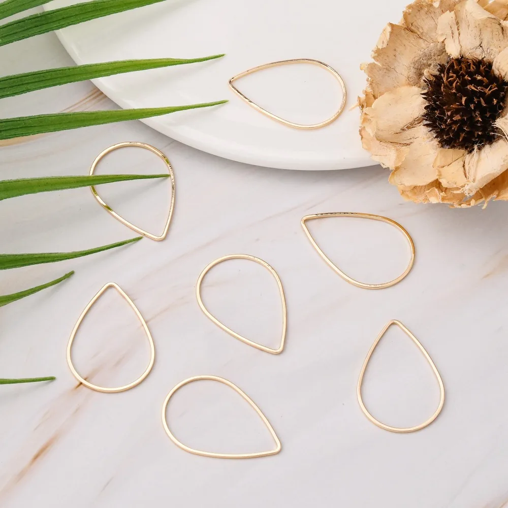 Brass Linking Rings Teardrop Light Gold