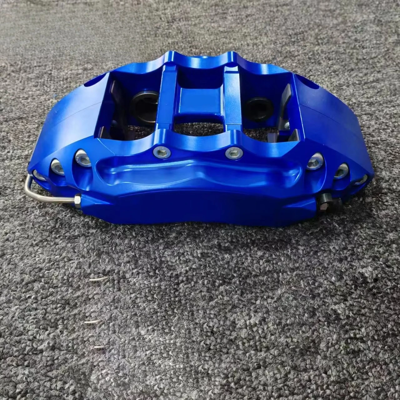 Large brake caliper kit Car braking system Carbon ceramic plate 10 pots Front and rear 22 inches Wheels α coefficient Giulia