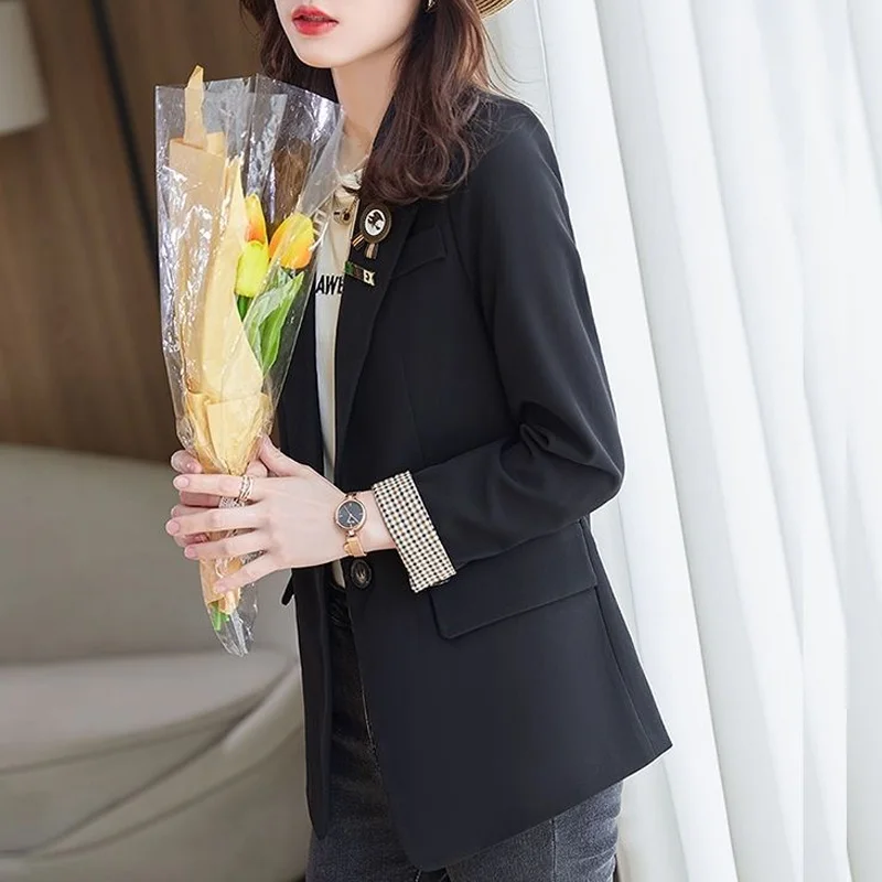 2024 New Spring and Autumn Elegance Fashion Commuting Simplicity Solid Color Slim Fit Versatile Long Sleeved Chestpin Suit Coat